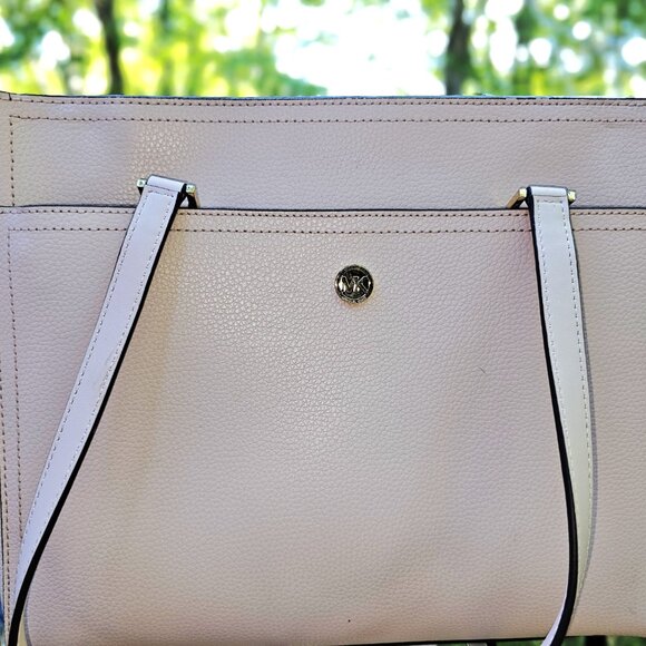 Gorgeous Pink Charlotte Large Saffiano Leather 3-in-1 Tote Bag!! - Picture 13 of 16